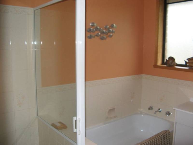 10 Fifth Avenue, Dodges Ferry TAS 7173