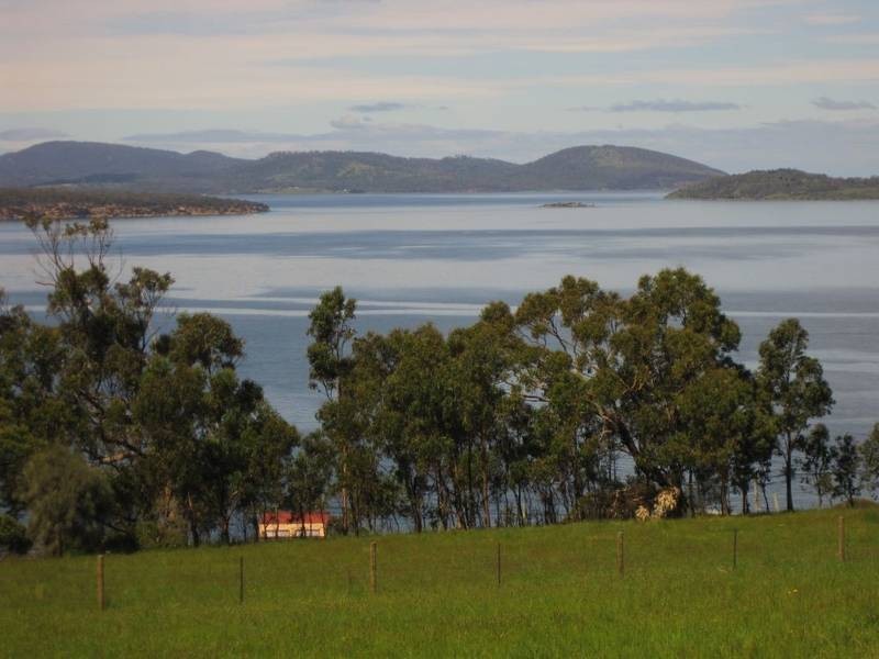633 Primrose Sands Road, Primrose Sands TAS 7173