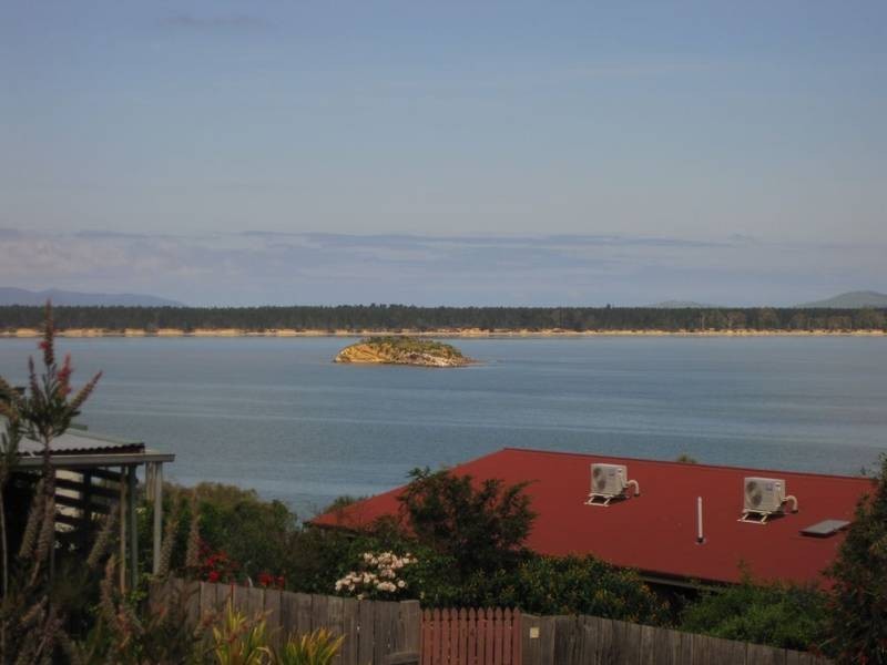 11 View Street, Midway Point TAS 7171