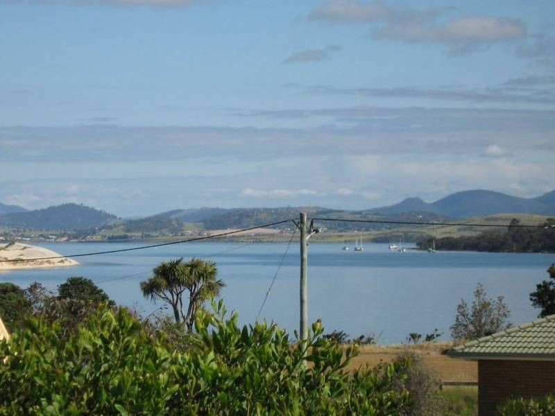 7 Fourth Avenue, Dodges Ferry TAS 7173