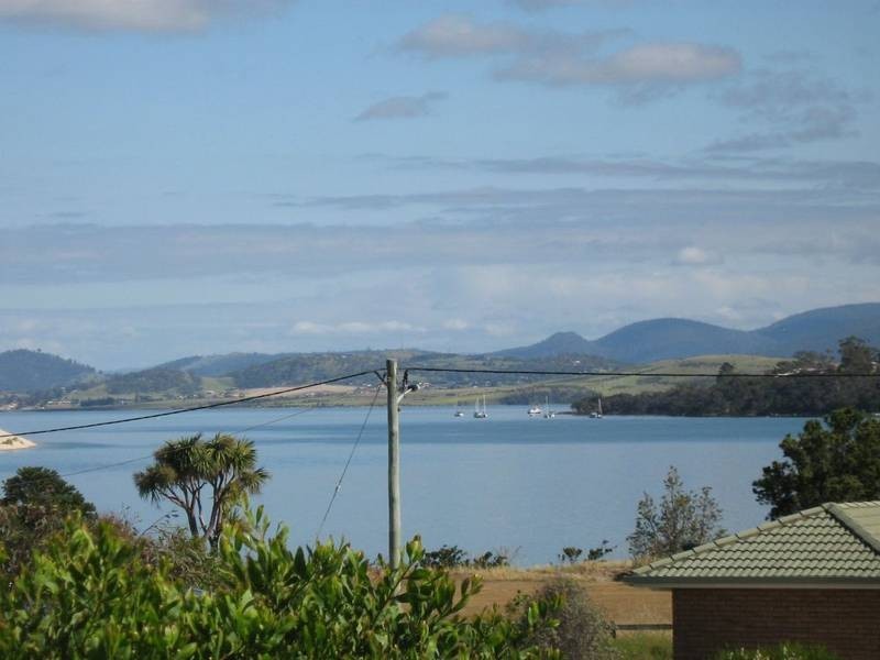 7 Fourth Avenue, Dodges Ferry TAS 7173