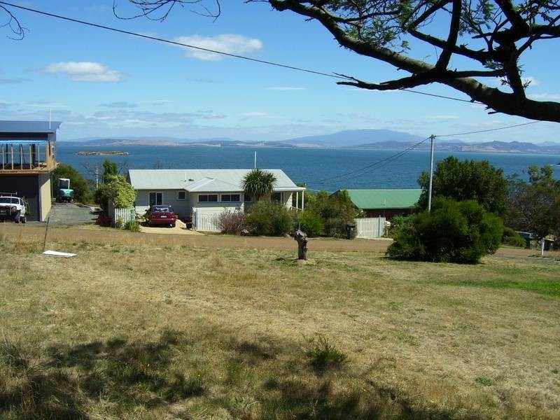 32 Robinia Street, Primrose Sands TAS 7173