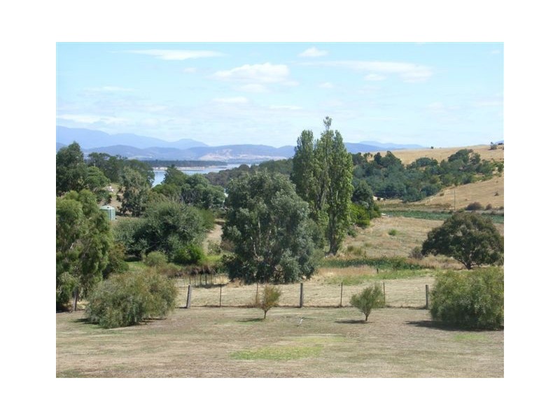 11 Wards Avenue, Lewisham TAS 7173