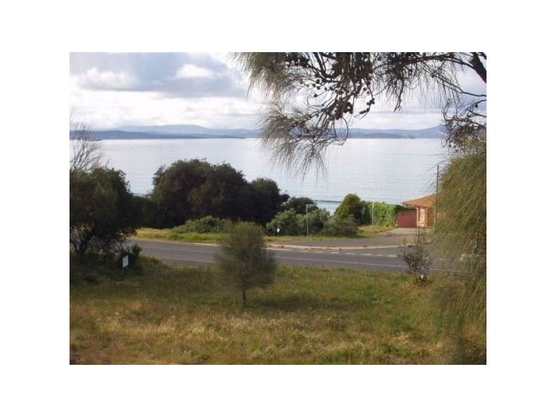 2 Payeena Street, Dodges Ferry TAS 7173