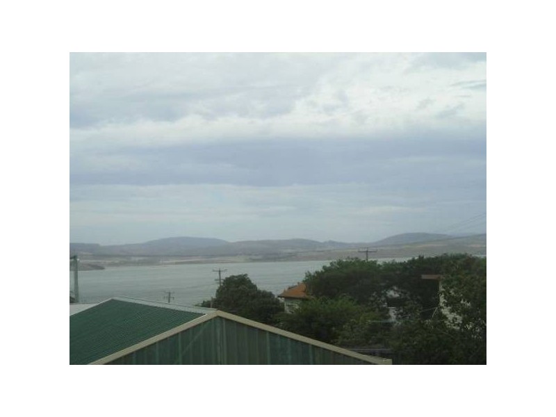 21 First Avenue, Midway Point TAS 7171