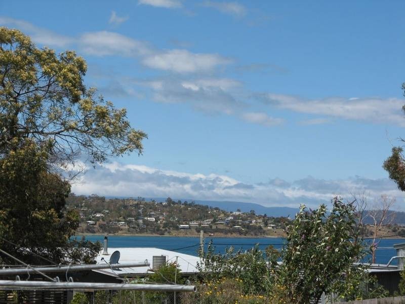 9 Falcon Street, Primrose Sands TAS 7173