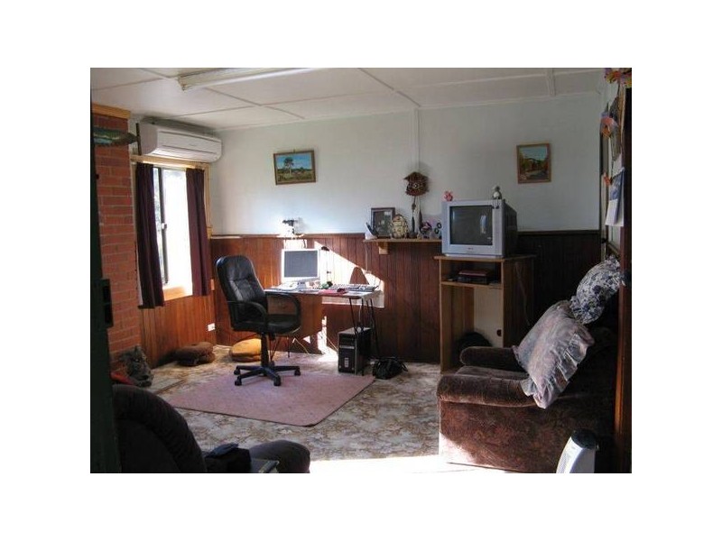 33 Tasman Highway, Orford TAS 7190