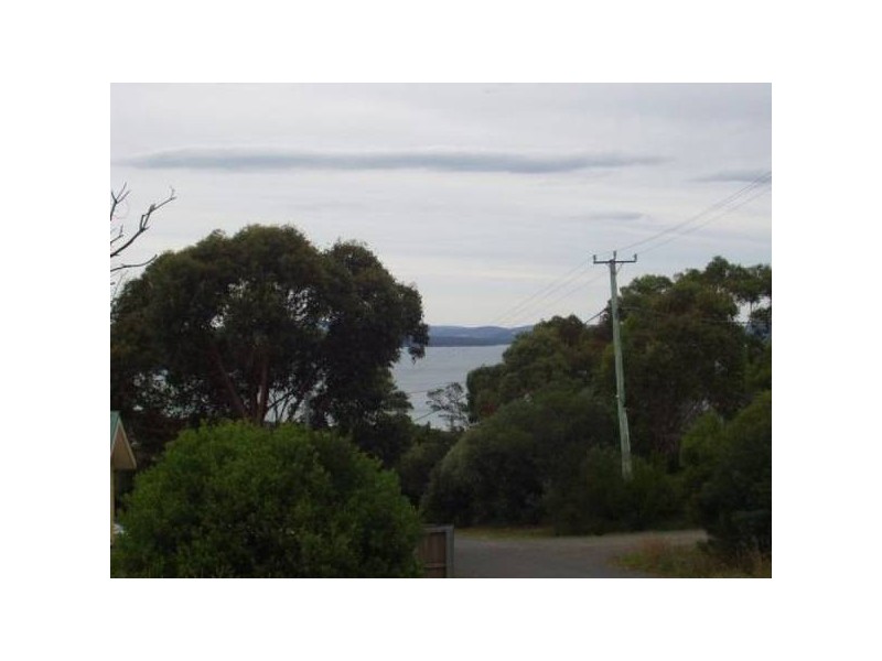 8 Hilltop Place, Dodges Ferry TAS 7173