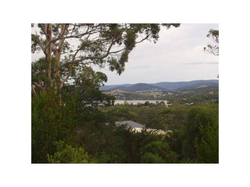 8 Hilltop Place, Dodges Ferry TAS 7173