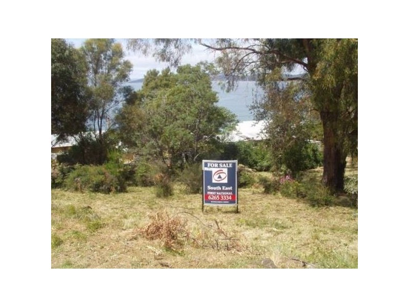2 Broom Street, Primrose Sands TAS 7173