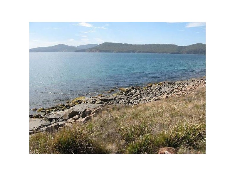 11 White Beach Road, White Beach TAS 7184