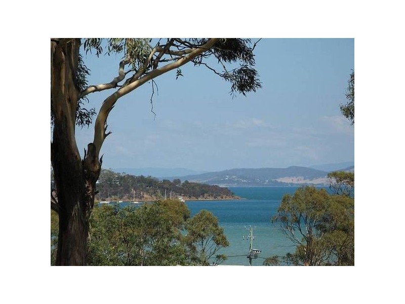 4 Rantons Road, Dodges Ferry TAS 7173