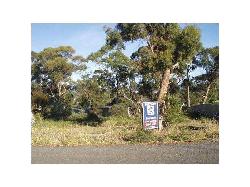 4 Luke Street, Carlton TAS 7173