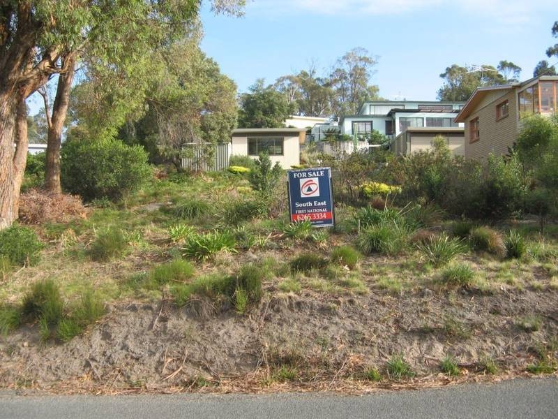 102 Linden Road, Primrose Sands TAS 7173