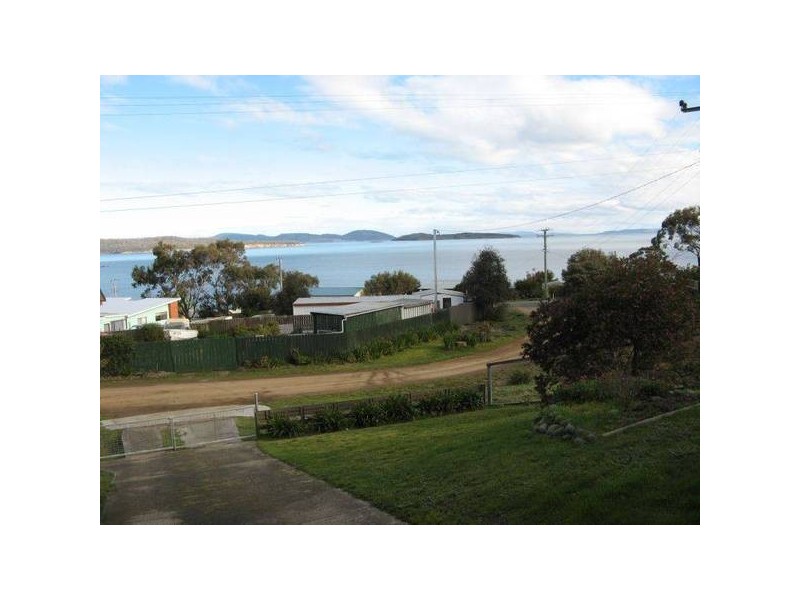 8 Lantana Place, Primrose Sands TAS 7173