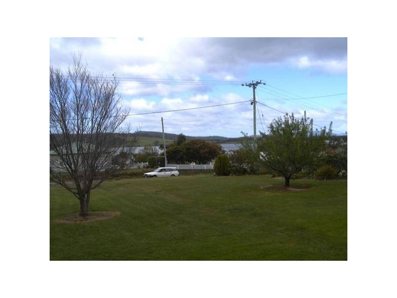 88 Arthur Highway, Dunalley TAS 7177