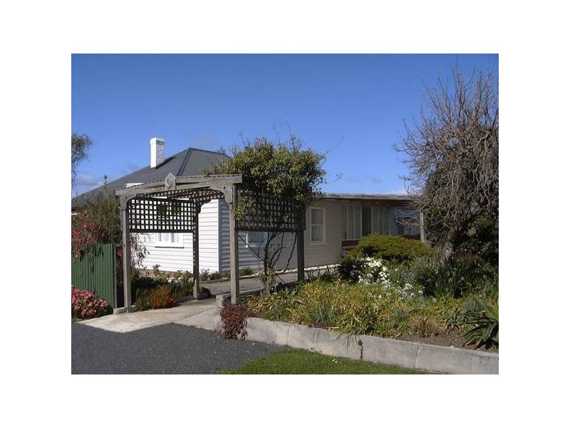 88 Arthur Highway, Dunalley TAS 7177