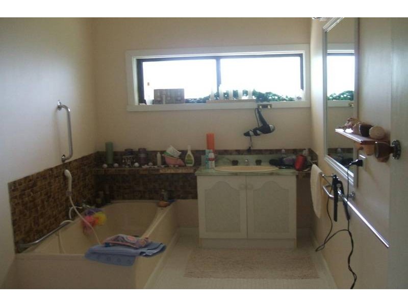 44 Wickliffe Road, Willaura VIC 3379