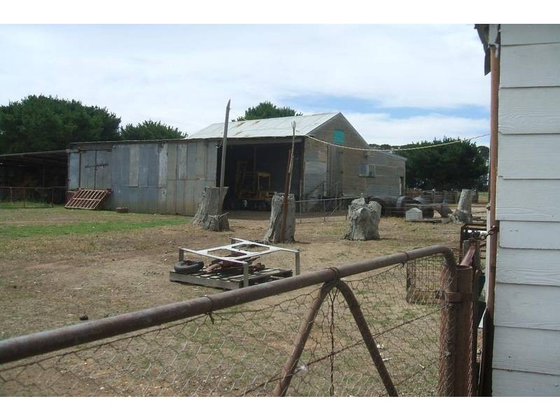 44 Wickliffe Road, Willaura VIC 3379
