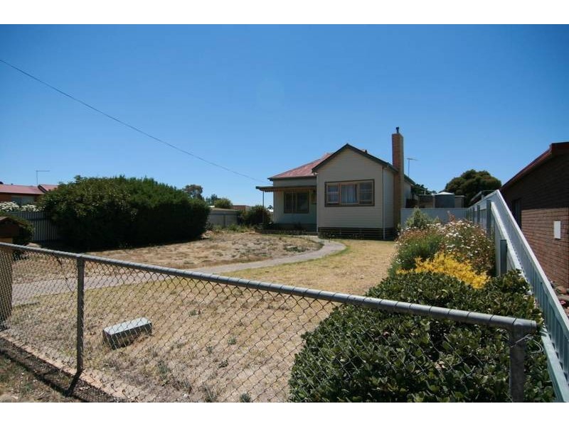 12 Blake street, Ararat VIC 3377