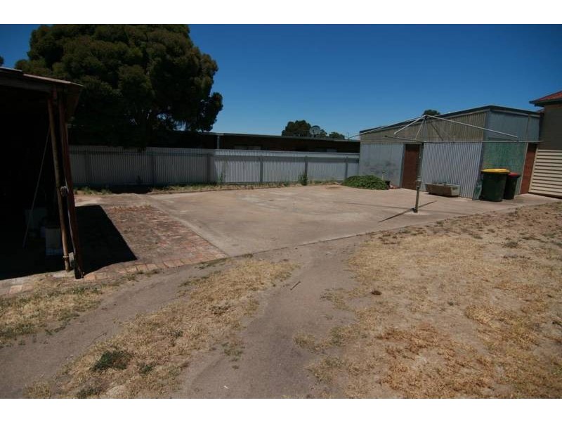 12 Blake street, Ararat VIC 3377