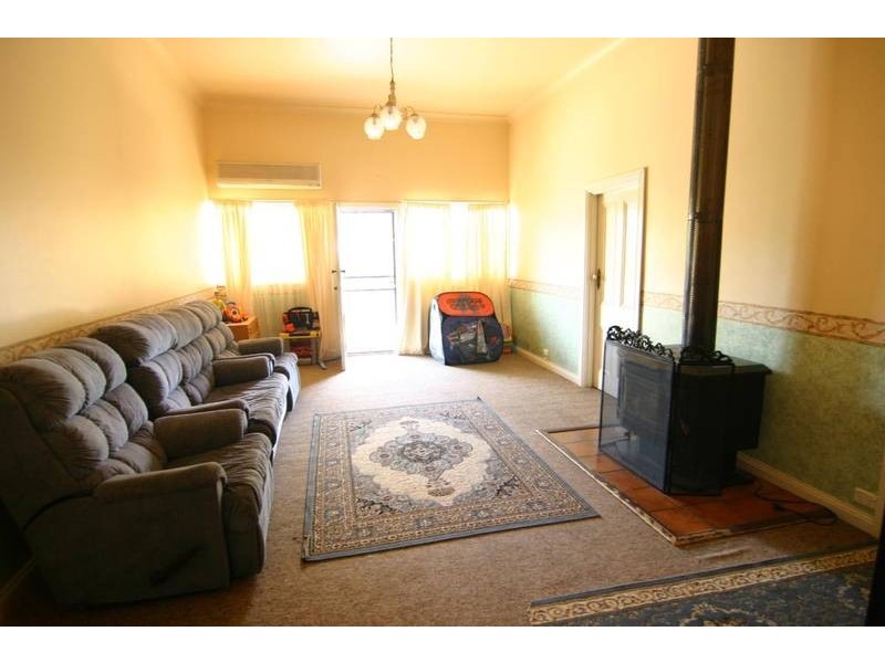 2 George Road, Ararat VIC 3377