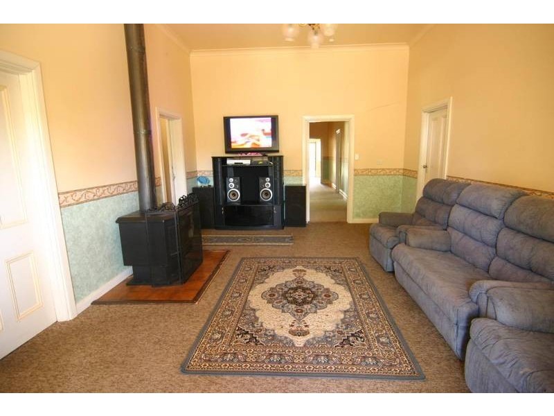 2 George Road, Ararat VIC 3377