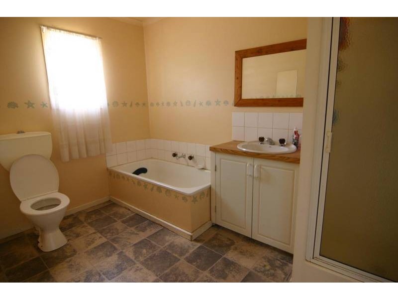 2 George Road, Ararat VIC 3377