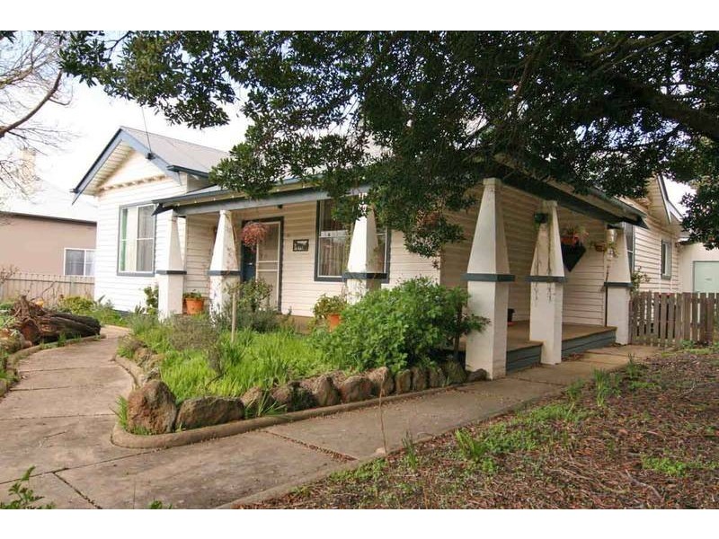 30 Benbow Street, Ararat VIC 3377