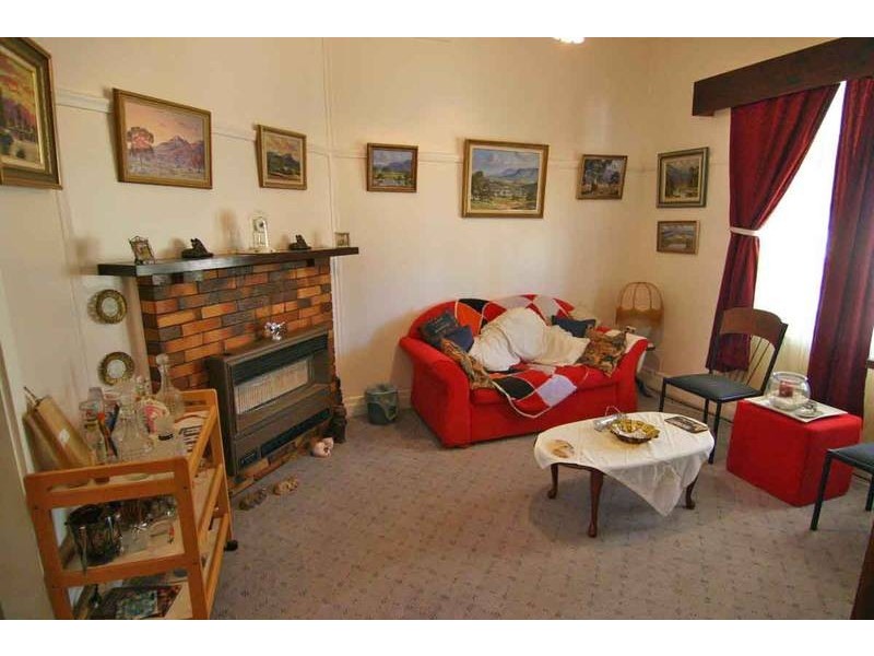 30 Benbow Street, Ararat VIC 3377