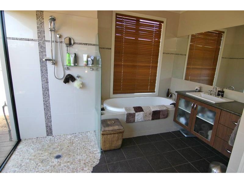 80 Picnic Road, Ararat VIC 3377