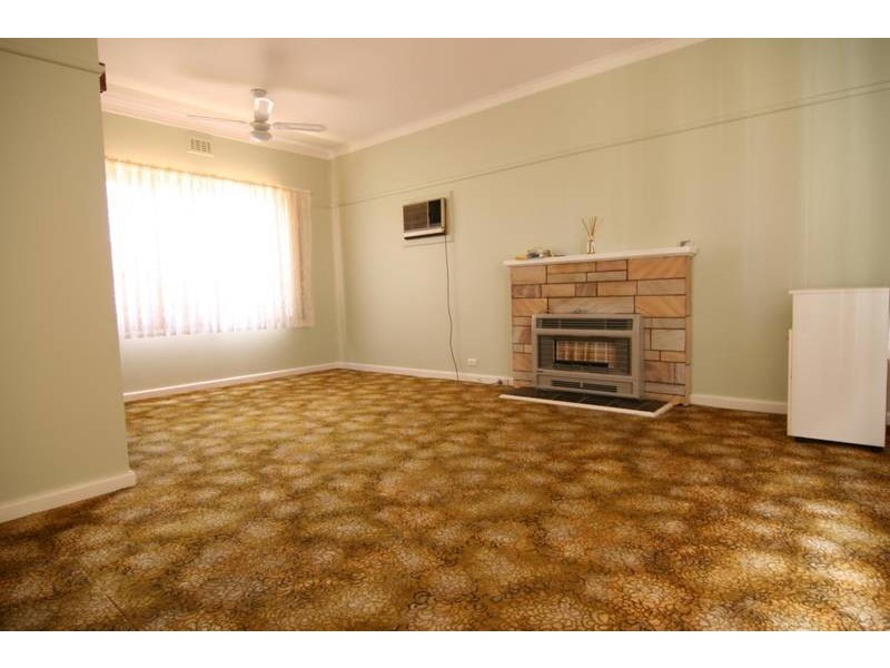 9 Clarke Street, Ararat VIC 3377