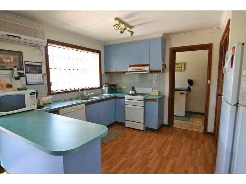 32 Railway Road, Ararat VIC 3377
