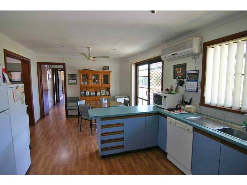 32 Railway Road, Ararat VIC 3377