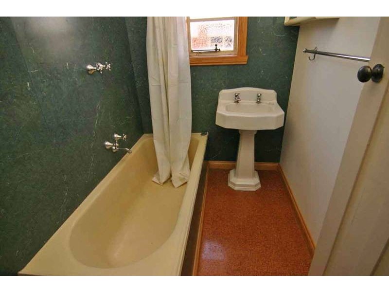 21 Flattely Street, Ararat VIC 3377