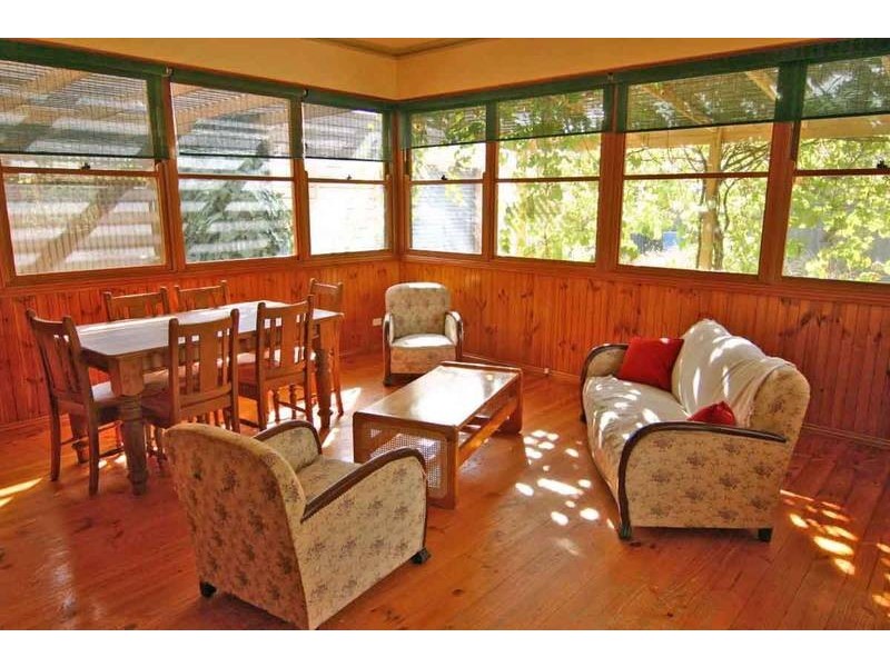 8 Minton Street, Ararat VIC 3377