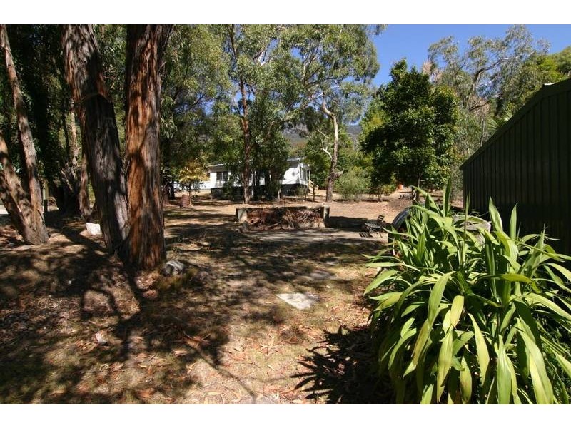 12 Sundial Avenue, Halls Gap VIC 3381