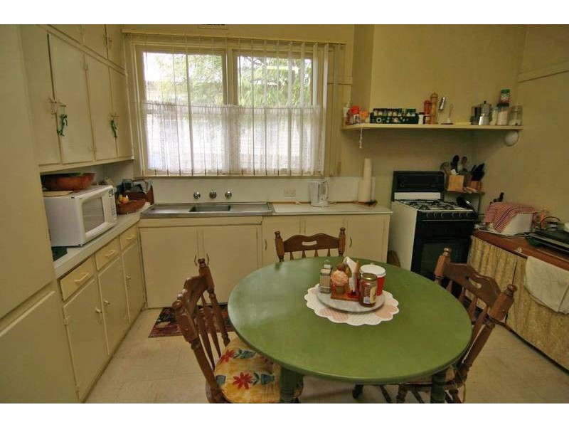 23 Churchill Ave, Ararat VIC 3377