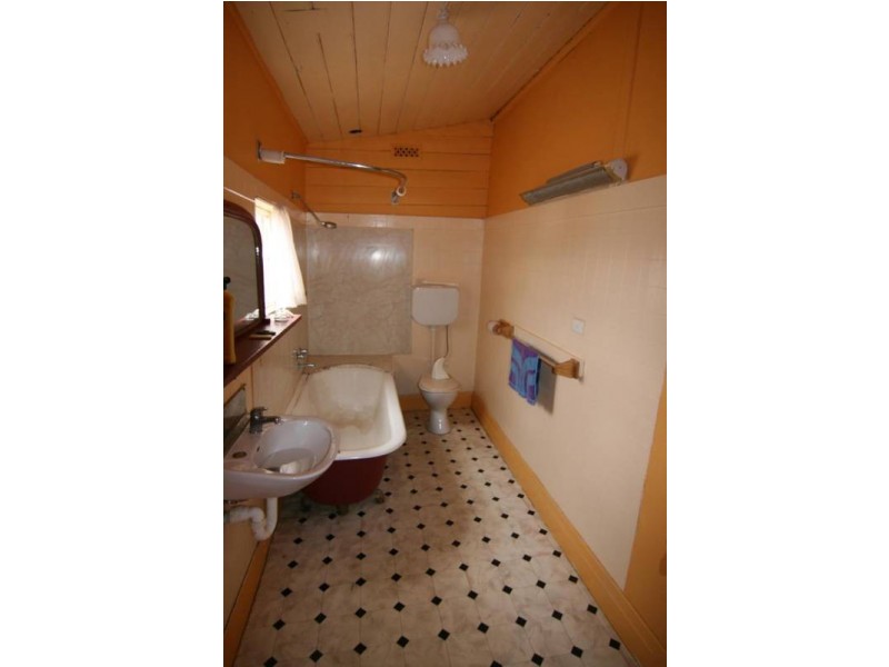 5 Queens Avenue, Ararat VIC 3377