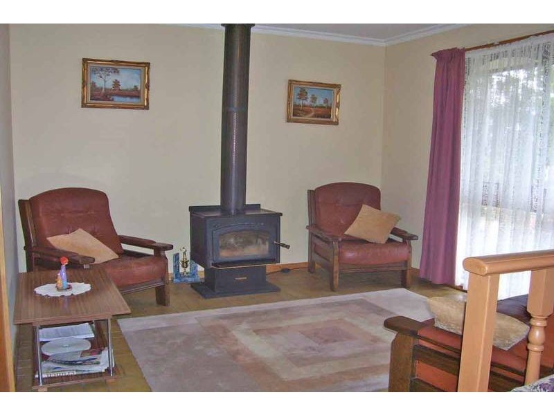 1546 Pyrenees Highway, Amphitheatre VIC 3468