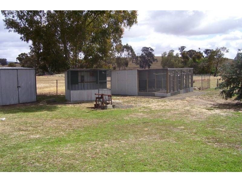 1546 Pyrenees Highway, Amphitheatre VIC 3468