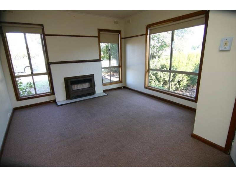 24 Smith Street, Ararat VIC 3377