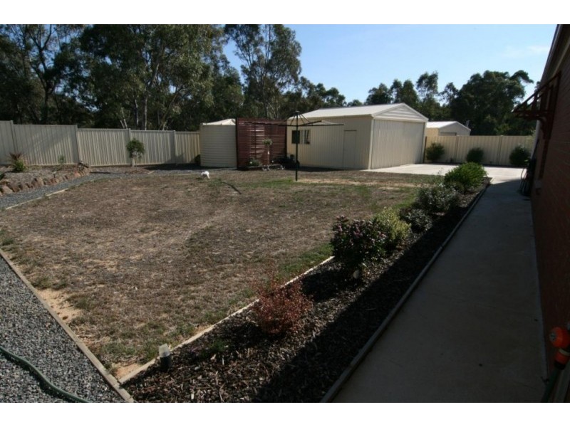 11 Kims Close, Ararat VIC 3377