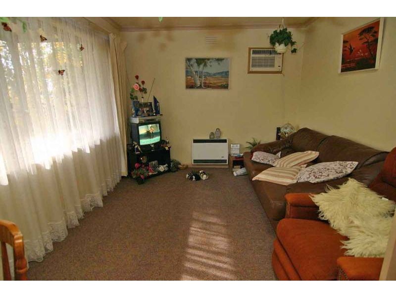 15 McGibbony Street, Ararat VIC 3377