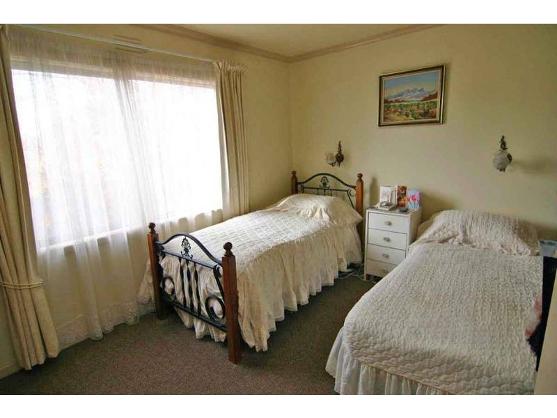 15 McGibbony Street, Ararat VIC 3377