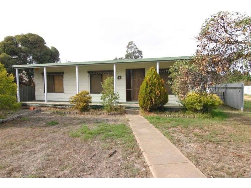 42 Dean Street, Ararat VIC 3377