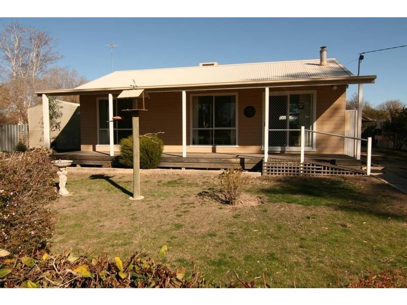 33 Byerly Street, Elmhurst VIC 3469