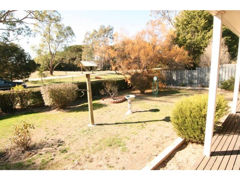 33 Byerly Street, Elmhurst VIC 3469