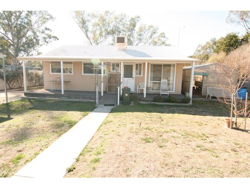33 Byerly Street, Elmhurst VIC 3469