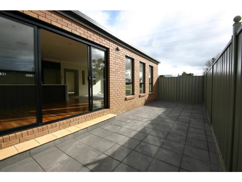 1/20 High Street, Ararat VIC 3377